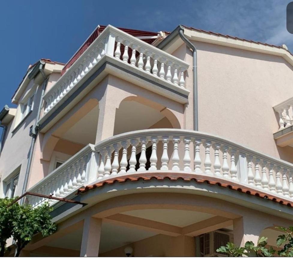 Villa Nera Vodice Exterior foto